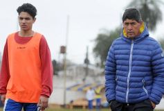 Foto de la galería: Mitre festejó su primer triunfo en el Federal C