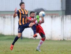 Foto de la galería: Mitre festejó su primer triunfo en el Federal C