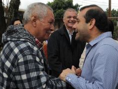 Foto de la galería: Los funcionarios, cerca de la gente, en otro operativo del PAS