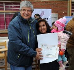 Foto de la galería: Los funcionarios, cerca de la gente, en otro operativo del PAS