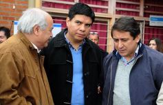 Foto de la galería: Los funcionarios, cerca de la gente, en otro operativo del PAS