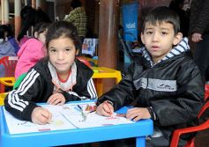 Foto de la galería: Los funcionarios, cerca de la gente, en otro operativo del PAS