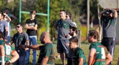 Foto de la galería: Centro, un justo ganador, festejó ante Lomas