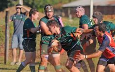 Foto de la galería: Centro, un justo ganador, festejó ante Lomas