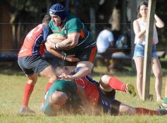 Foto de la galería: Centro, un justo ganador, festejó ante Lomas