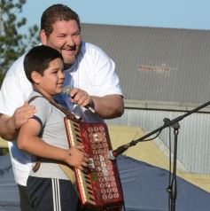Foto de la galería: Barrio Feliz alegró al barrio 13 de Julio de Candelaria