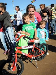 Foto de la galería: Barrio Feliz alegró al barrio 13 de Julio de Candelaria
