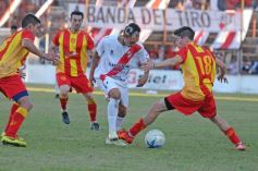 Foto de la galería: Traspié de Guaraní ante Sarmiento en Villa Sarita