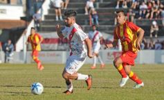 Foto de la galería: Traspié de Guaraní ante Sarmiento en Villa Sarita