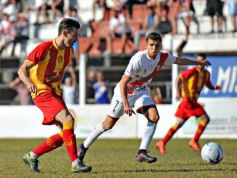 Foto de la galería: Traspié de Guaraní ante Sarmiento en Villa Sarita