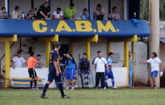 Foto de la galería: Mitre no pudo con Villa Alvear: fue 0 a 0