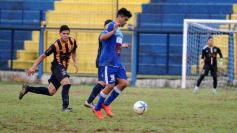 Foto de la galería: Mitre no pudo con Villa Alvear: fue 0 a 0