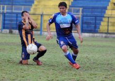 Foto de la galería: Mitre no pudo con Villa Alvear: fue 0 a 0