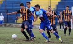 Foto de la galería: Mitre no pudo con Villa Alvear: fue 0 a 0