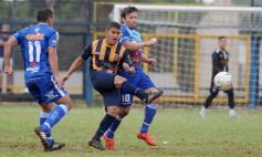 Foto de la galería: Mitre no pudo con Villa Alvear: fue 0 a 0