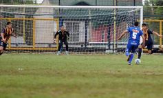 Foto de la galería: Mitre no pudo con Villa Alvear: fue 0 a 0