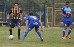 Foto de la galería: Mitre no pudo con Villa Alvear: fue 0 a 0