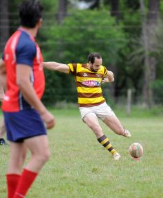Foto de la galería: Centro arrancó el Super 8 con una victoria ante Tacurú