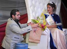 Foto de la galería: Salud a los reyes de los estudiantes!!! Nadine y Rodrigo