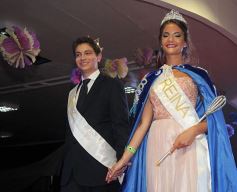 Foto de la galería: Salud a los reyes de los estudiantes!!! Nadine y Rodrigo