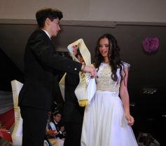 Foto de la galería: Salud a los reyes de los estudiantes!!! Nadine y Rodrigo