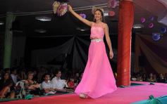 Foto de la galería: Salud a los reyes de los estudiantes!!! Nadine y Rodrigo