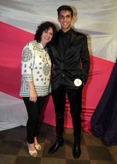 Foto de la galería: Salud a los reyes de los estudiantes!!! Nadine y Rodrigo