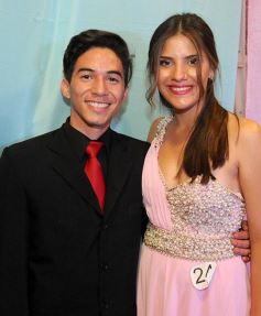 Foto de la galería: Salud a los reyes de los estudiantes!!! Nadine y Rodrigo