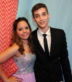 Foto de la galería: Salud a los reyes de los estudiantes!!! Nadine y Rodrigo