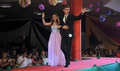 Foto de la galería: Salud a los reyes de los estudiantes!!! Nadine y Rodrigo