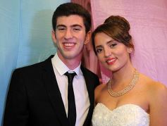 Foto de la galería: Salud a los reyes de los estudiantes!!! Nadine y Rodrigo