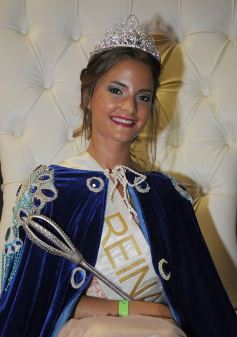 Foto de la galería: Salud a los reyes de los estudiantes!!! Nadine y Rodrigo