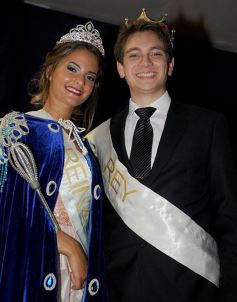 Foto de la galería: Salud a los reyes de los estudiantes!!! Nadine y Rodrigo