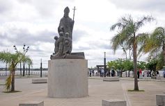 Foto de la galería: Presentaron el primer buque de acero construido en Misiones