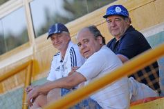 Foto de la galería: El Colectivero salió del fondo de la tabla con una goleada