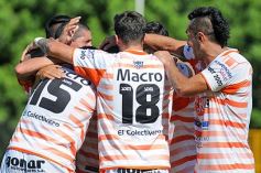 Foto de la galería: El Colectivero salió del fondo de la tabla con una goleada