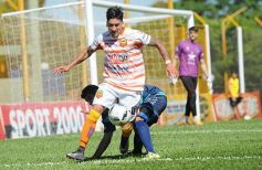 Foto de la galería: El Colectivero salió del fondo de la tabla con una goleada