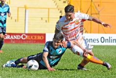 Foto de la galería: El Colectivero salió del fondo de la tabla con una goleada