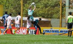 Foto de la galería: El Colectivero salió del fondo de la tabla con una goleada