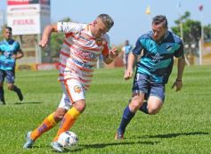 Foto de la galería: El Colectivero salió del fondo de la tabla con una goleada
