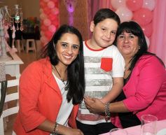 Foto de la galería: Los seis años de Constanza, con mago y todo