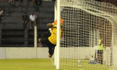Foto de la galería: Guaraní ganó de local y cortó la mala racha