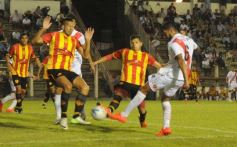 Foto de la galería: Guaraní ganó de local y cortó la mala racha