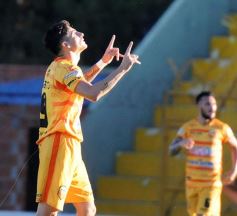 Foto de la galería: Crucero empató a pura garra ante Ferro en Santa Inés