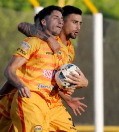 Foto de la galería: Crucero empató a pura garra ante Ferro en Santa Inés