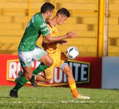 Foto de la galería: Crucero empató a pura garra ante Ferro en Santa Inés