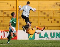 Foto de la galería: Crucero empató a pura garra ante Ferro en Santa Inés
