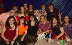 Foto de la galería: Egresados 1985 celebraron en el Quincho Tacuarí