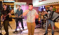 Sixto Fotografías. Sociedad. Posadas Plaza Shopping - TCHE Marotos, cierre del año en en Primo Piano