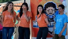 Foto de la galería: Tres mil vecinos disfrutaron del "Barrio Feliz" en la Escuela 809